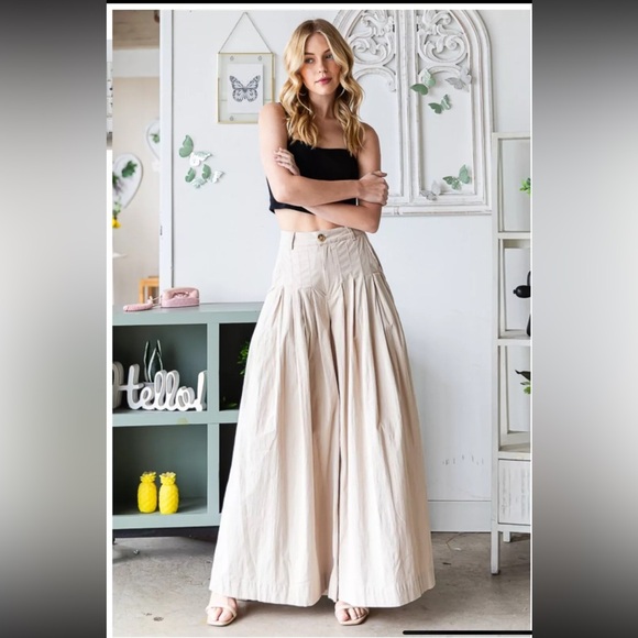 Oli & Hali Wide Leg Flare Pleated Pants - Picture 3 of 5